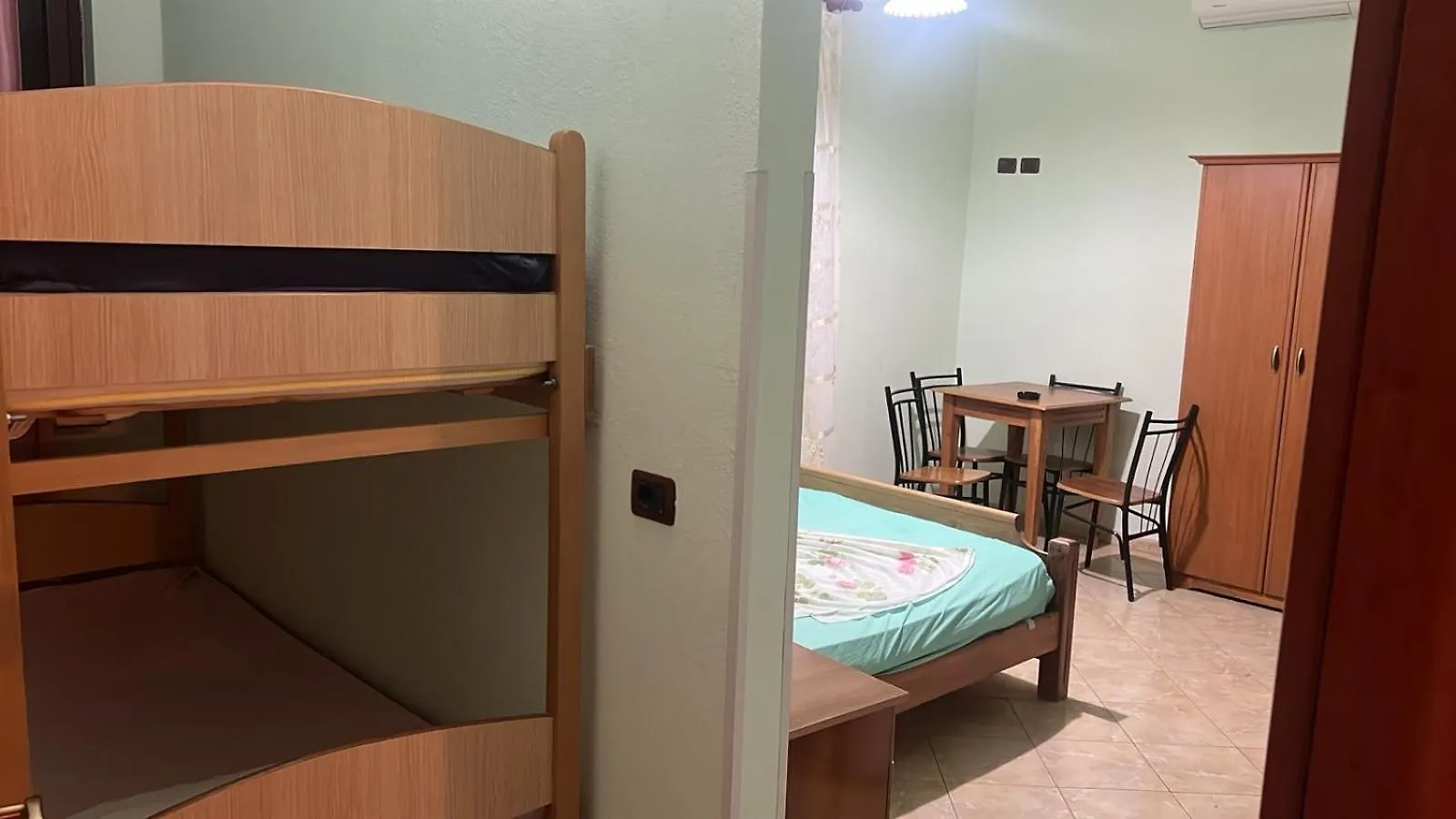 Hotel Xhejsoni Shëngjin Albania