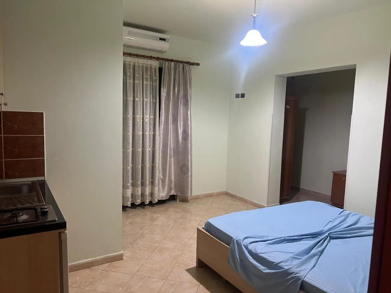 Hotel Xhejsoni Shëngjin 0*,  Albania